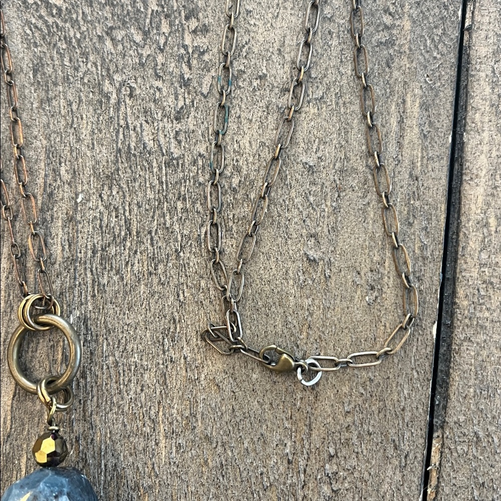 Blue Stone Pendant Necklace - Picture 3 of 5